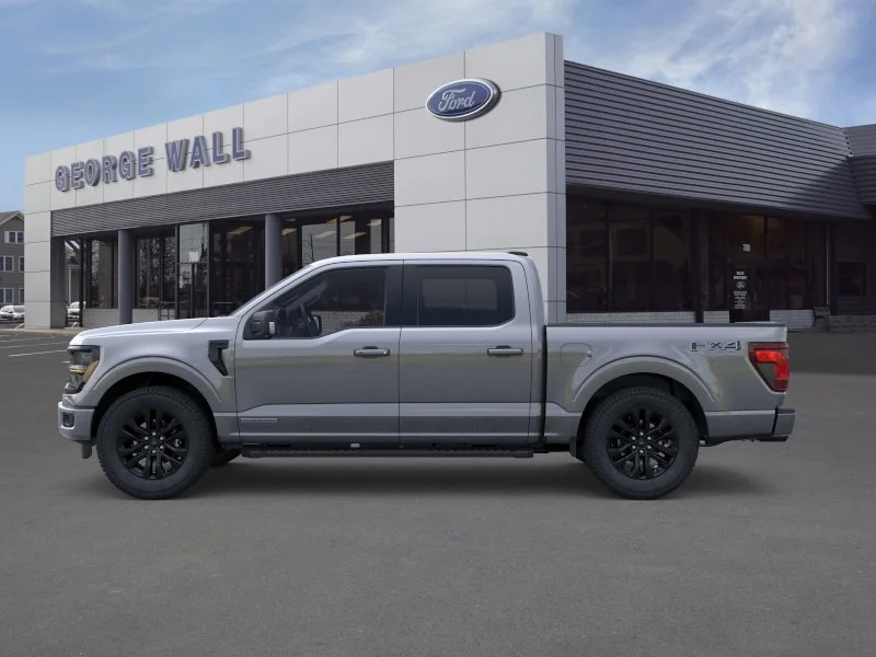 New 2026 Carbonized Gray Metallic Ford XLT image 25