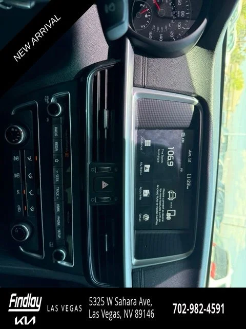 Used 2020 White Kia LX image 11