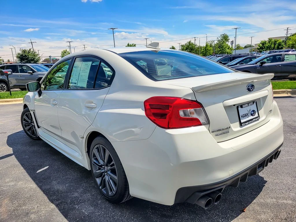 Used 2020 White Subaru Base image 6
