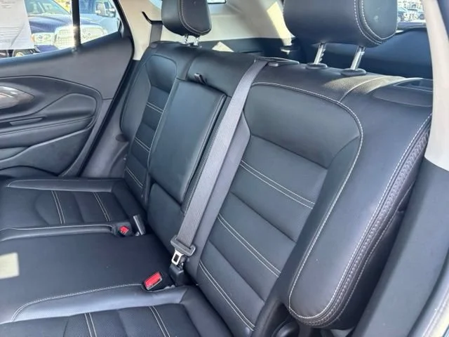 Used 2022 Ebony Twilight Metallic GMC Denali image 18