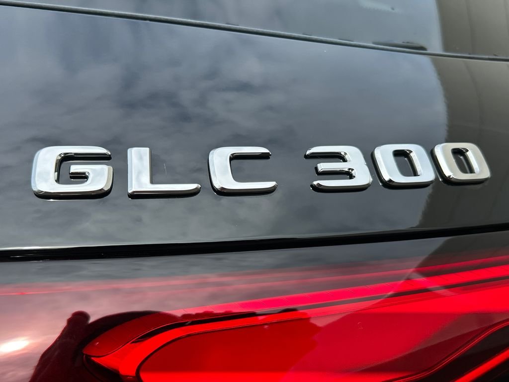New 2026 Black Mercedes-Benz GLC 300 image 29