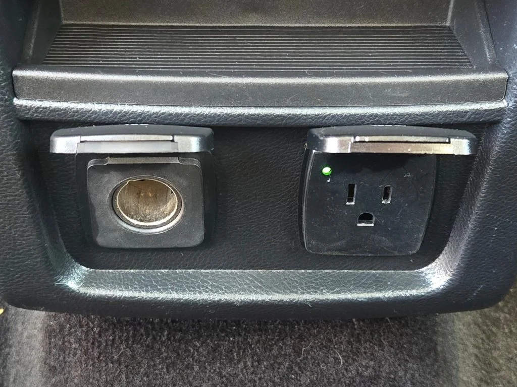 Used 2016 Blue Ford SEL image 16