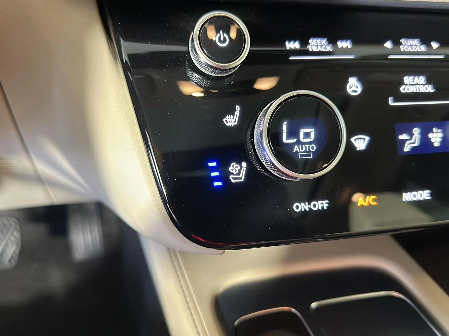 Used 2023 Moonbow Blue INFINITI SENSORY image 21