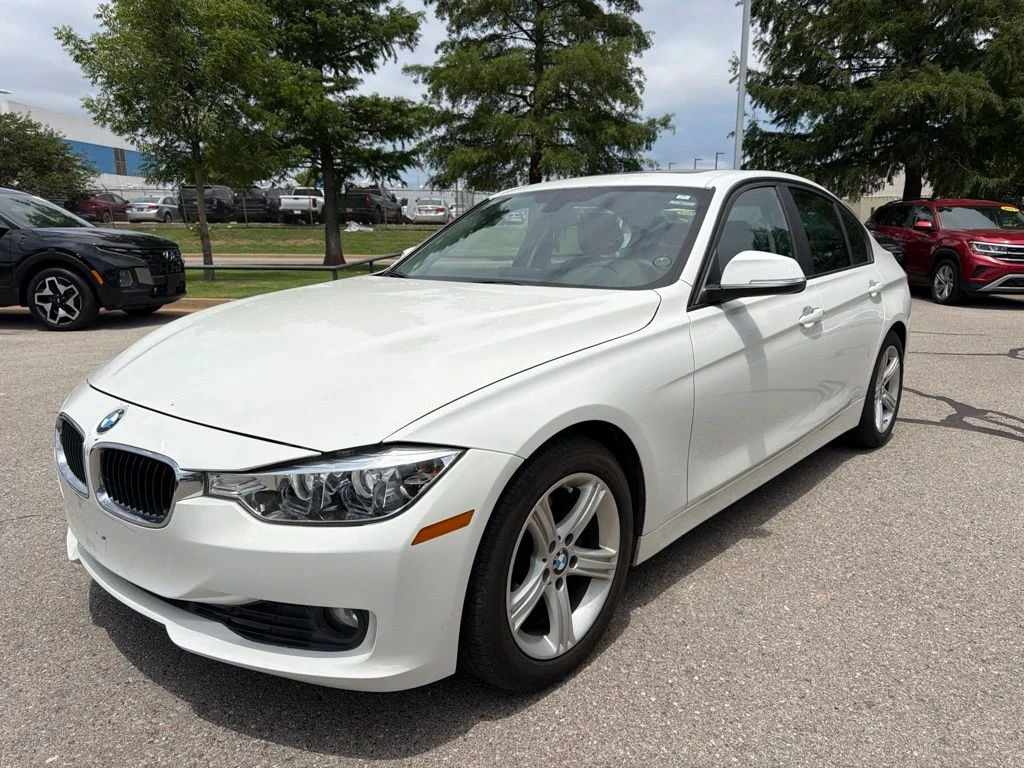 Used 2014 White BMW 328i image 1