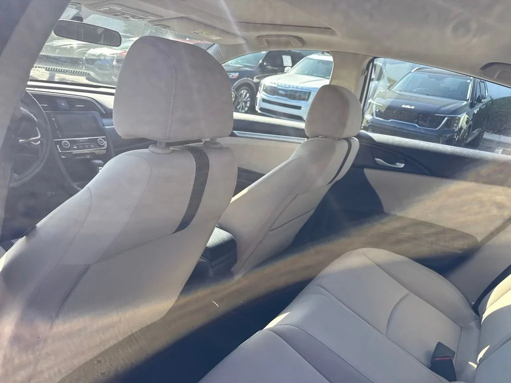 Certified Used 2018 Taffeta White Honda EX image 11