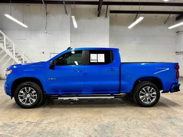 Used 2025 Blue Chevrolet RST image 4