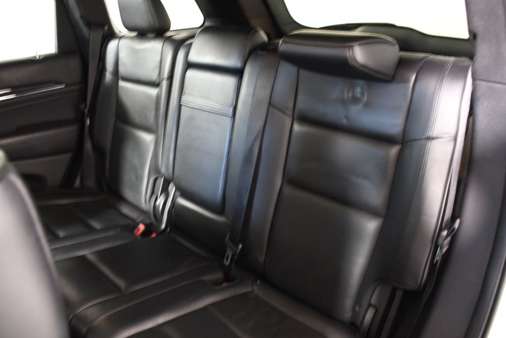 Used 2015 Bright White Clearcoat Jeep Overland image 27