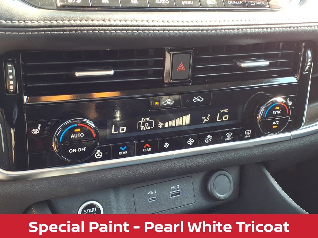 Used 2023 Pearl White Nissan SL premium w/heated leather seats & pano roof image 28
