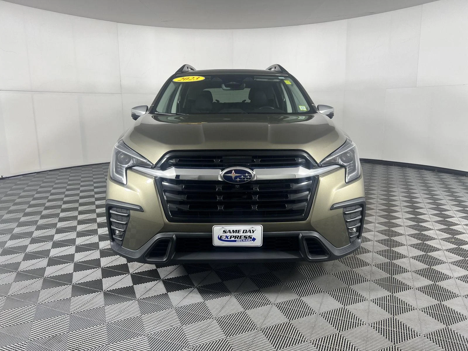 Used 2023 Autumn Green Metallic Subaru Limited image 33