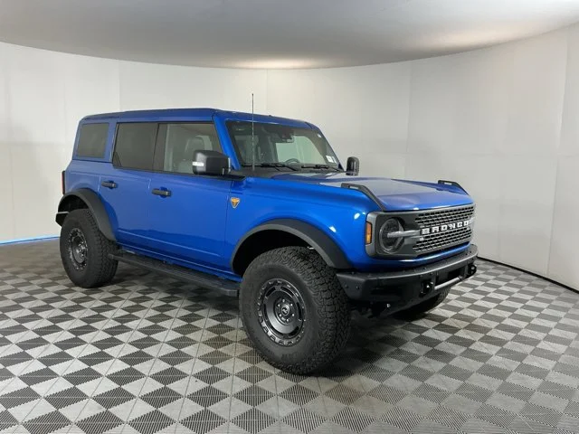 Used 2025 Blue Metallic Ford Badlands image 3