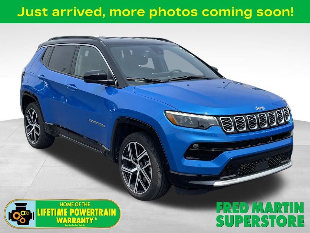 Used 2024 Hydro Blue Pearlcoat Jeep Limited image 1