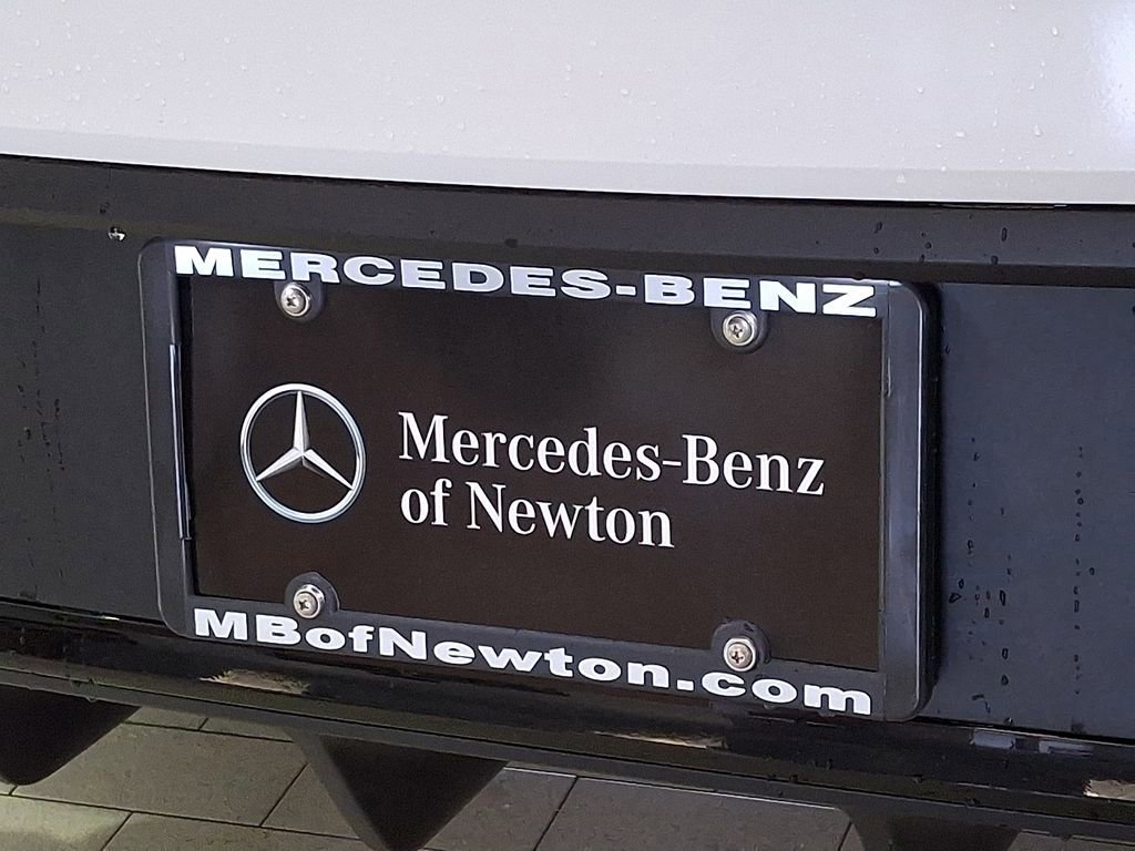 New 2026 MANUFAKTUR Moonlight White Metallic Mercedes-Benz GLE 53 AMG® image 62
