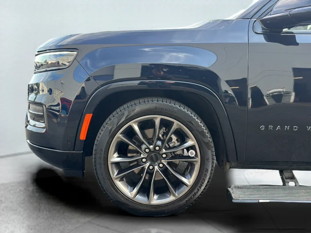 Used 2025 Black Jeep Series III image 39