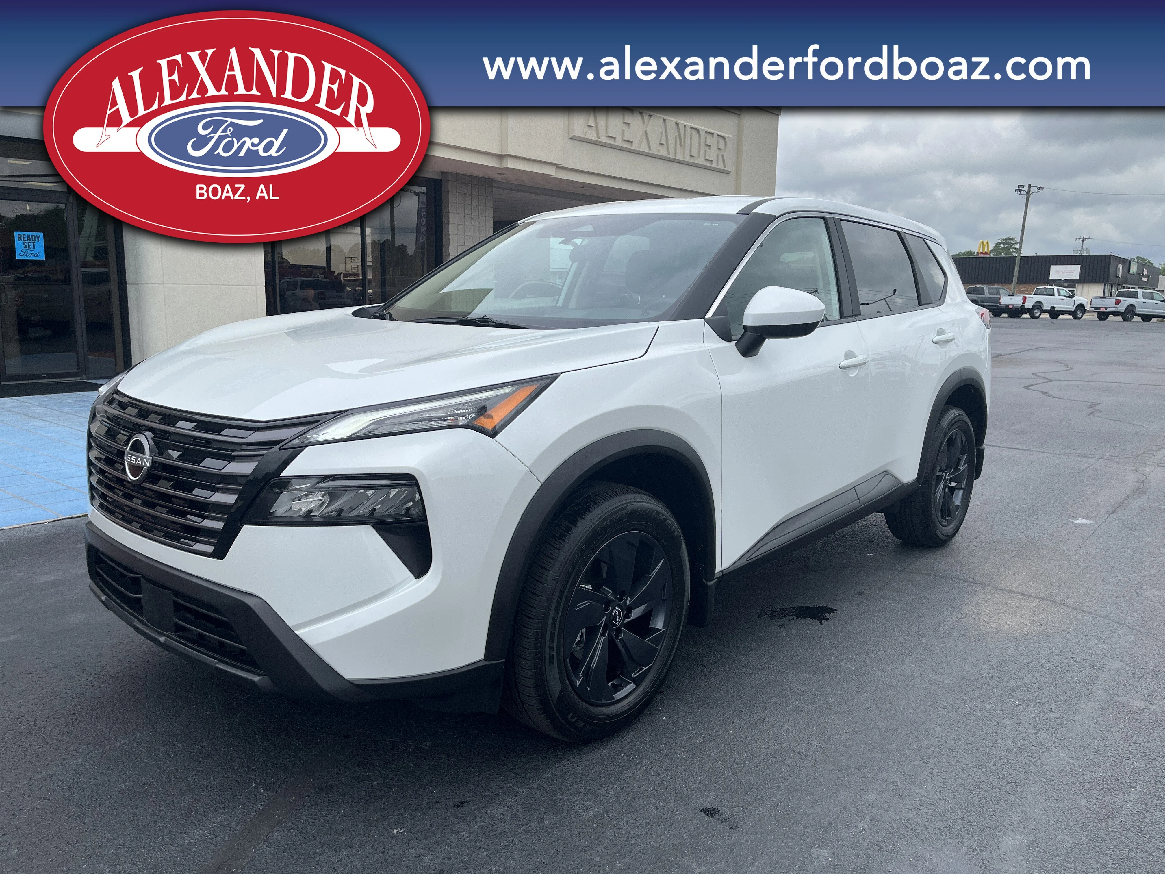 2026 Nissan Rogue SV FWD's photo
