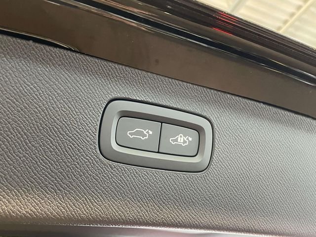 2026 Volvo XC90 Plus - Photo 20