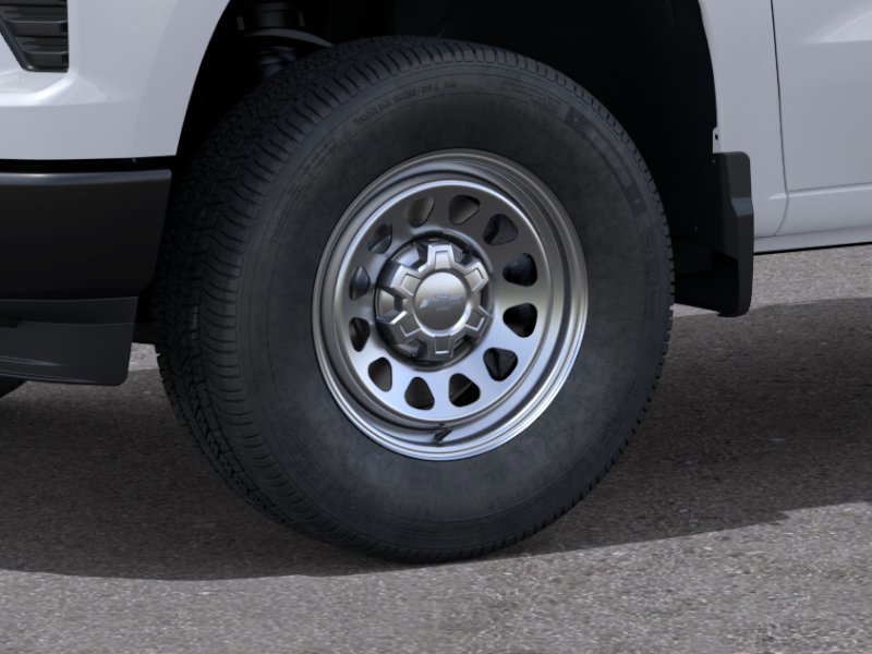 New 2026 Summit White Chevrolet WT image 9