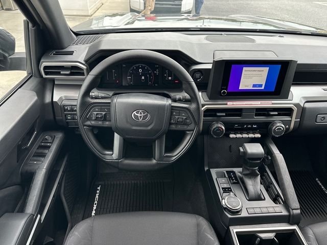 2025 Toyota Tacoma SR5 - Photo 7