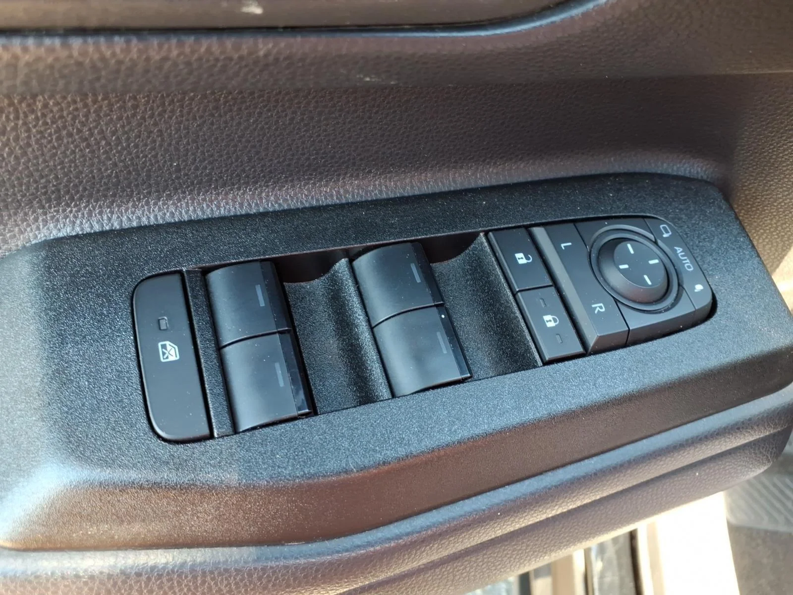 Used 2025 Black Toyota 1958 image 9