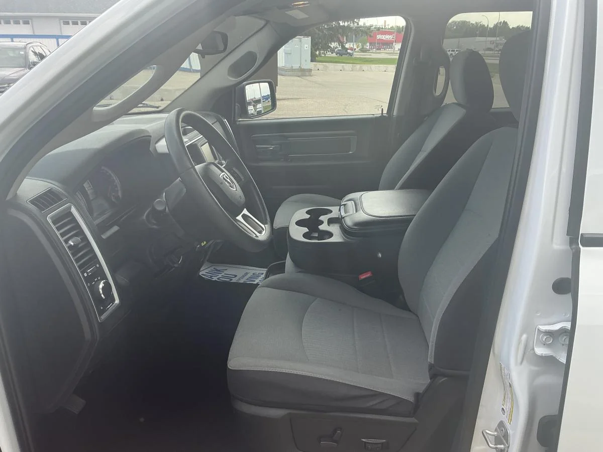 Used 2023 White RAM SLT image 19