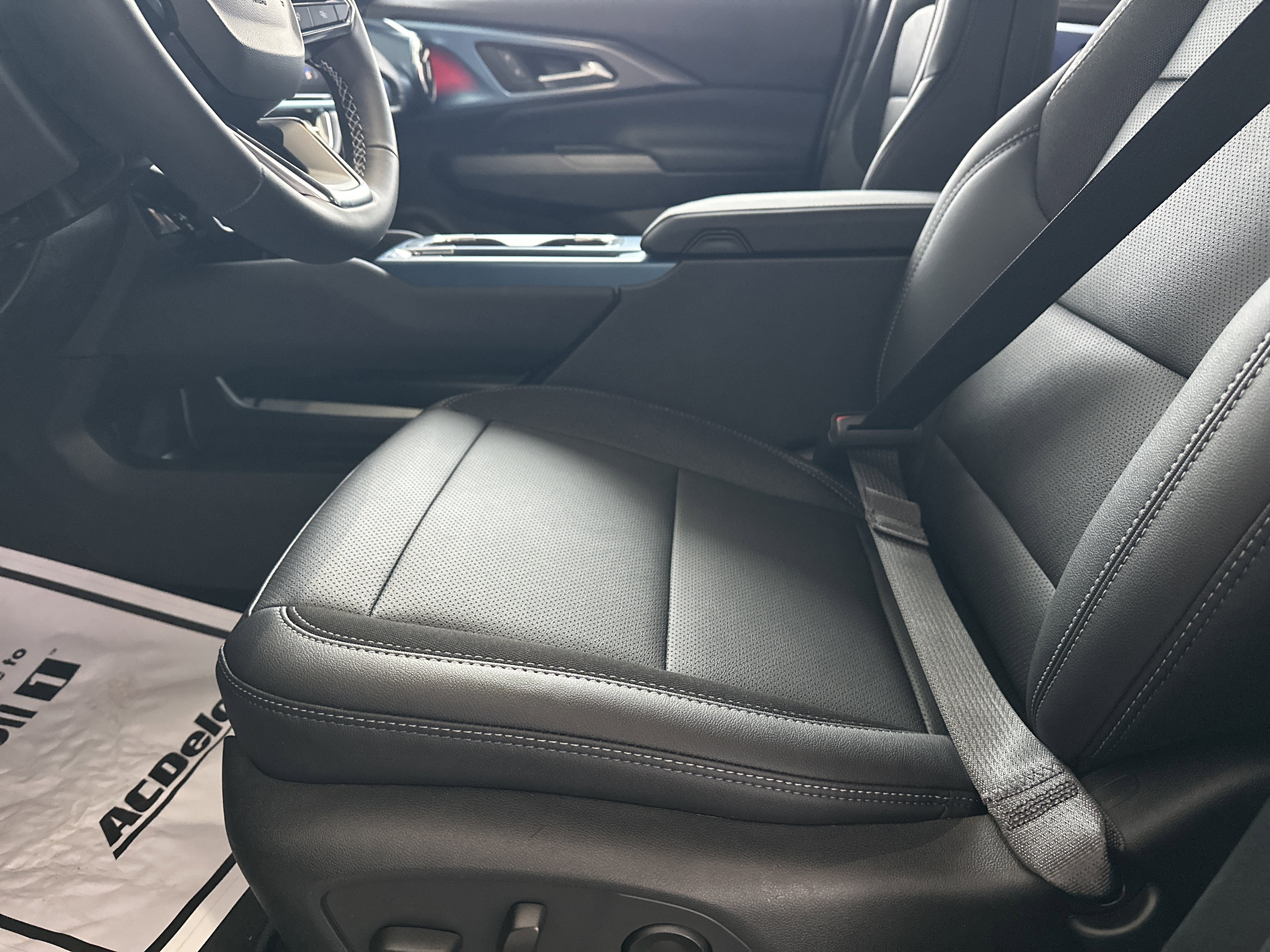 2026 Chevrolet Equinox EV 2LT - Photo 10