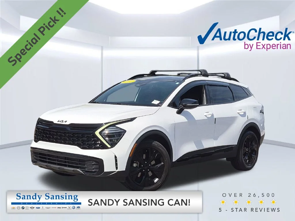 Used 2025 White Kia X-Line image 1