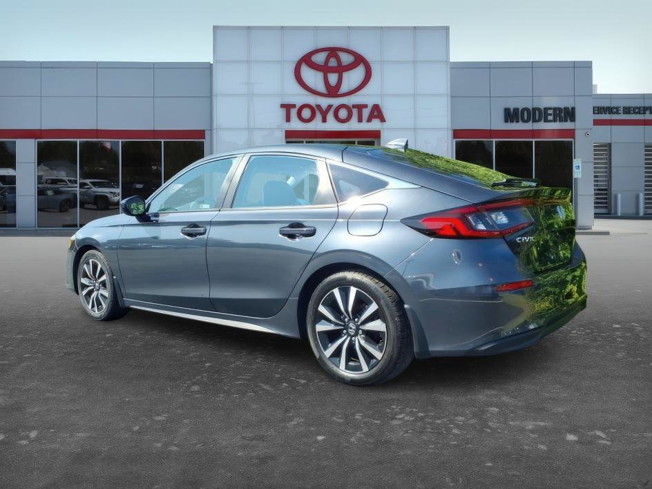 Used 2024 Gray Metallic Honda EX-L image 3