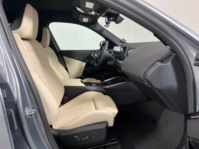 Used 2026 Skyscraper Grey Metallic BMW 30 xDrive image 22