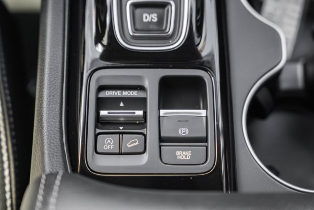 Used 2025 Sonic Gray Pearl Honda Touring+ image 28