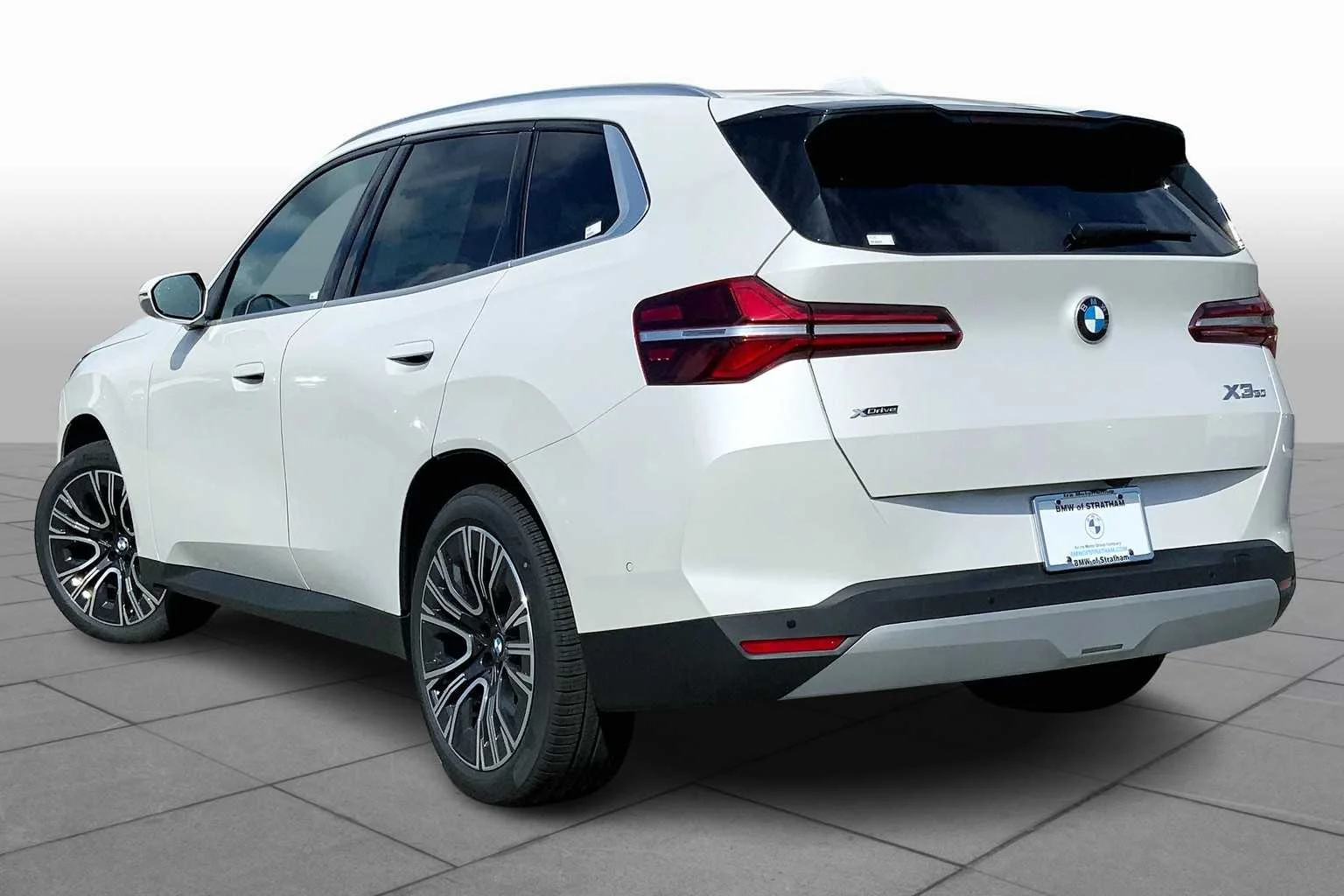 2026 BMW X3 30 - Photo 12