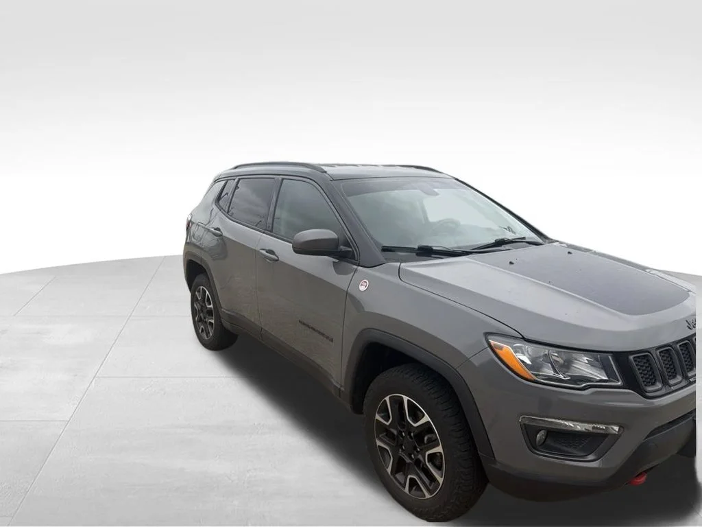 Used 2020 Gray Jeep Trailhawk image 10