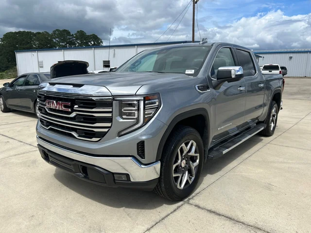 2025 GMC Sierra 1500 SLT