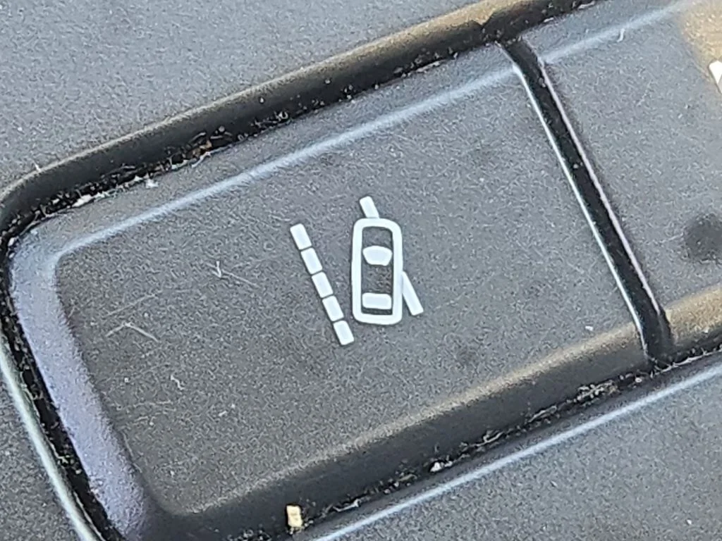 Used 2019 Gray Ford Lariat image 29