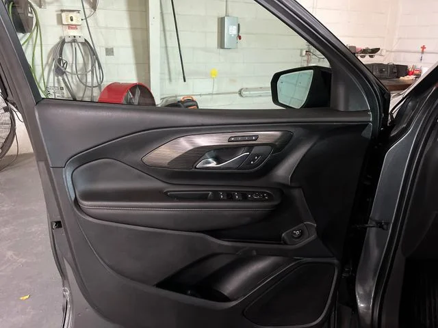 Used 2020 Gray GMC SLT image 10