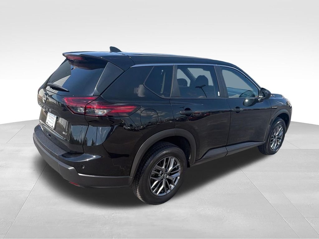 Used 2024 Black Nissan S image 5