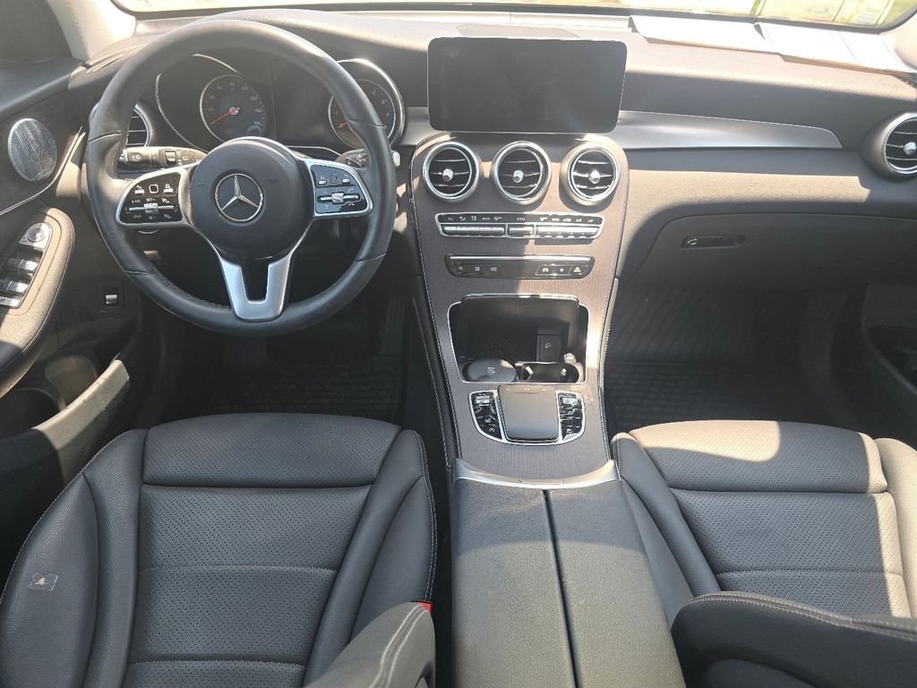 Used 2020 Graphite Gray Metallic Mercedes-Benz GLC 300 image 23