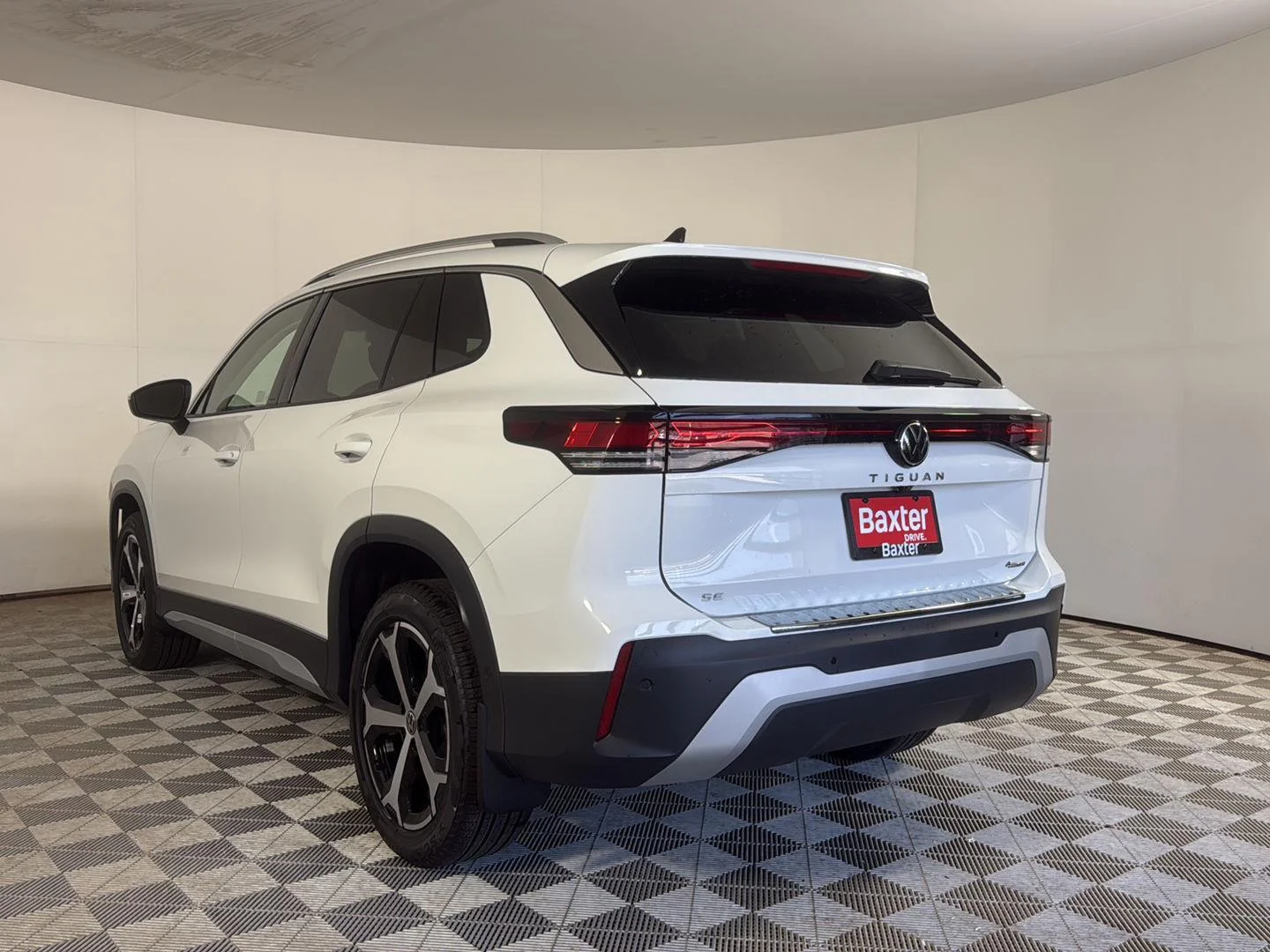 New 2026 pure white Volkswagen SE image 7
