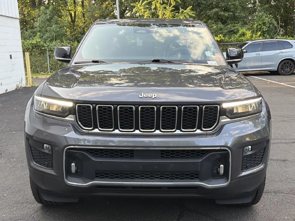 Used 2023 Gray Jeep Overland image 18