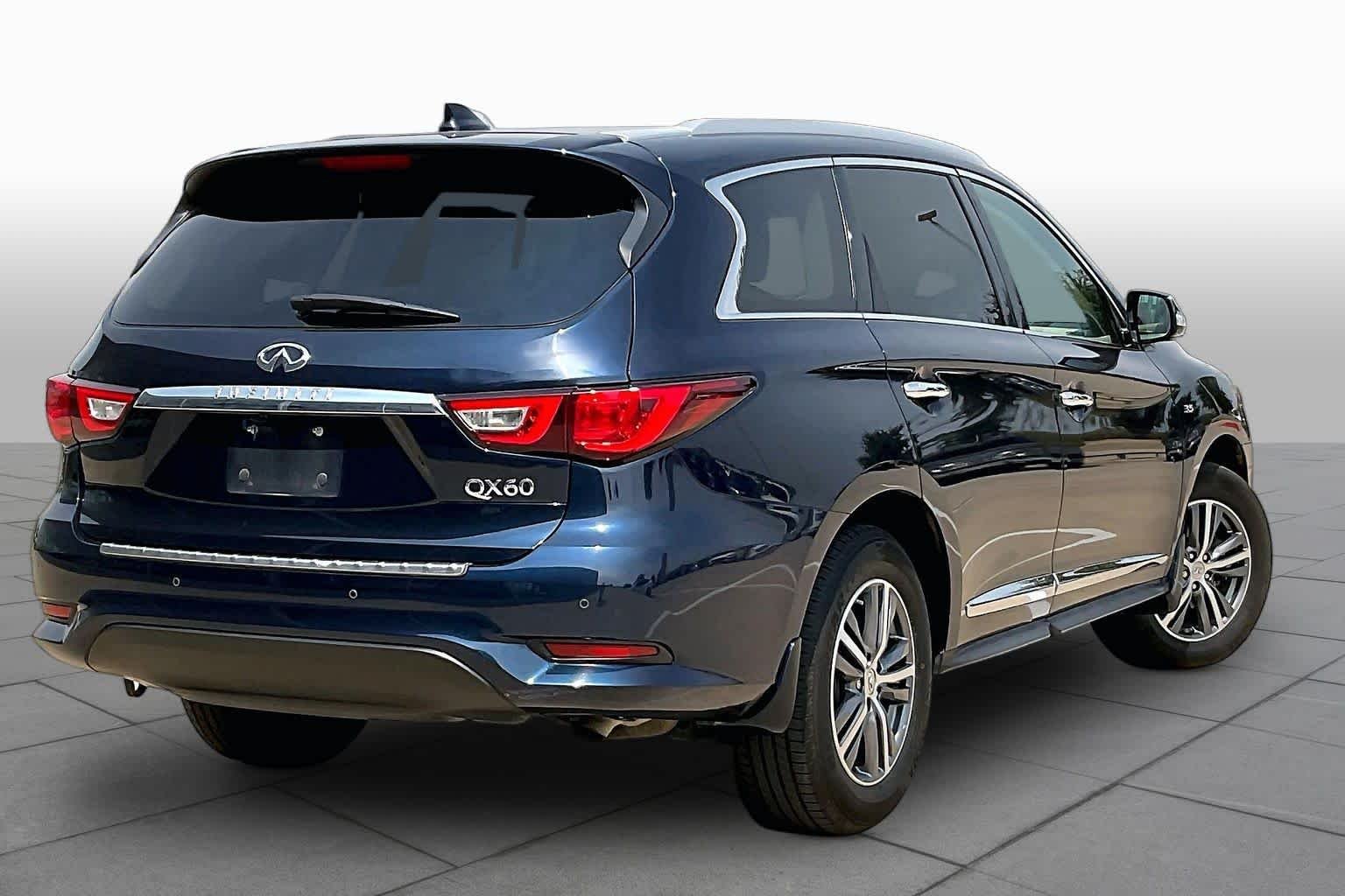 Used 2016 Hermosa Blue INFINITI  image 13
