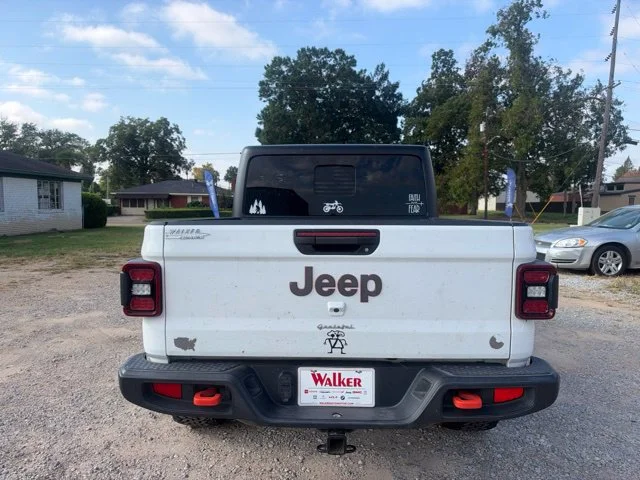Used 2021 White Jeep Mojave image 12