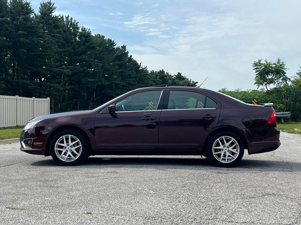 Used 2012 Red Ford SEL image 4
