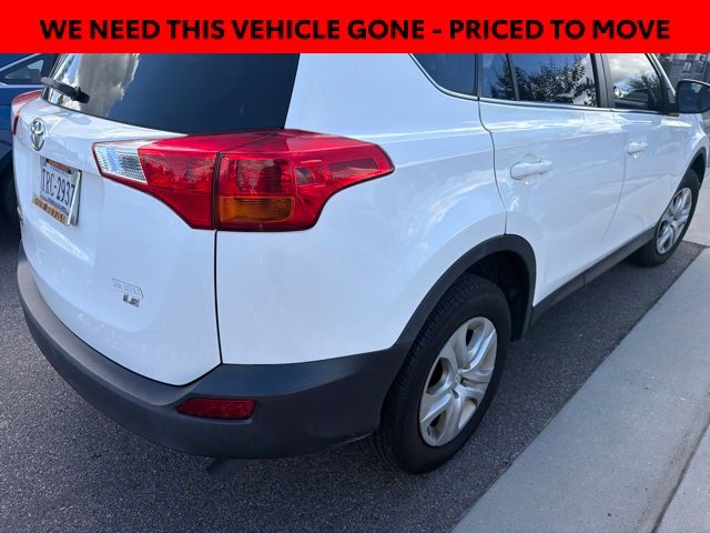 Used 2015 White Toyota LE image 5