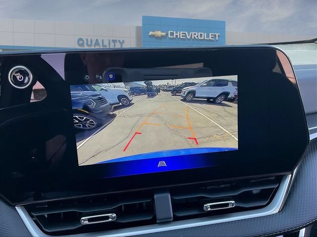 2027 Chevrolet Equinox LT - Photo 7