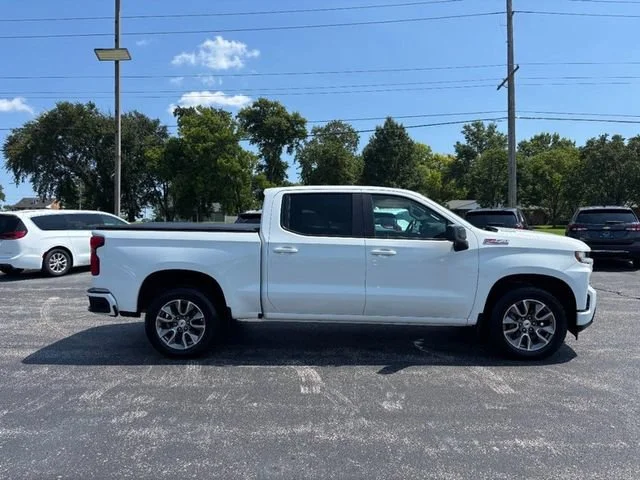 Used 2020 SUMMIT WHITE Chevrolet RST image 6