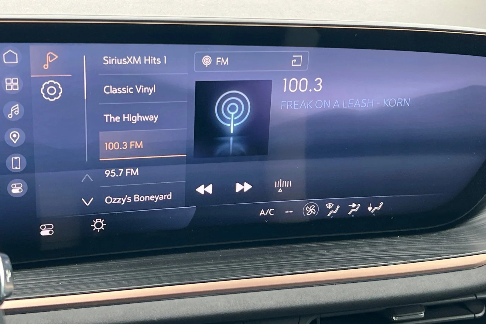 2024 Buick Envision Sport Touring - Photo 16