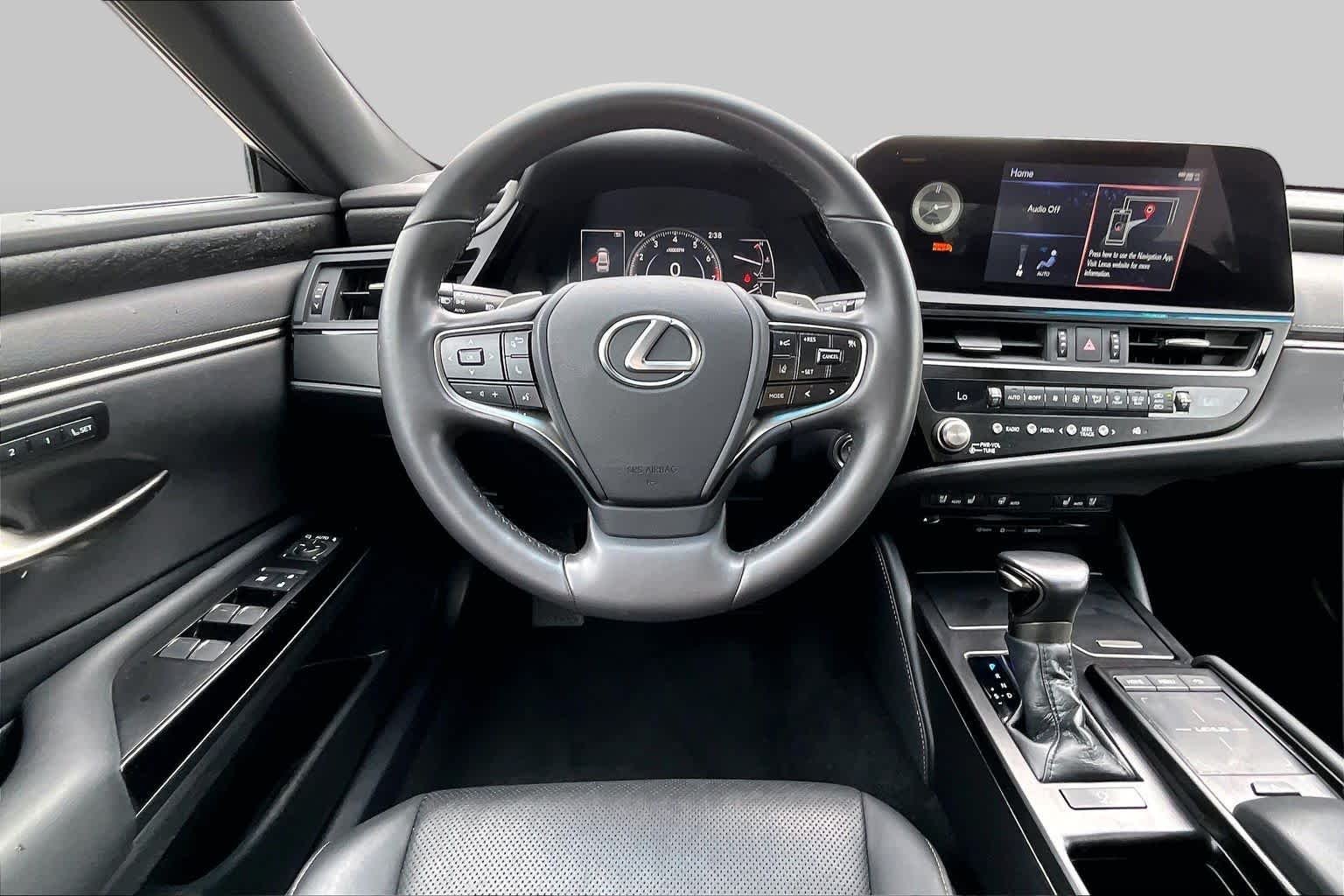 Pre-Owned 2022 Lexus ES 350