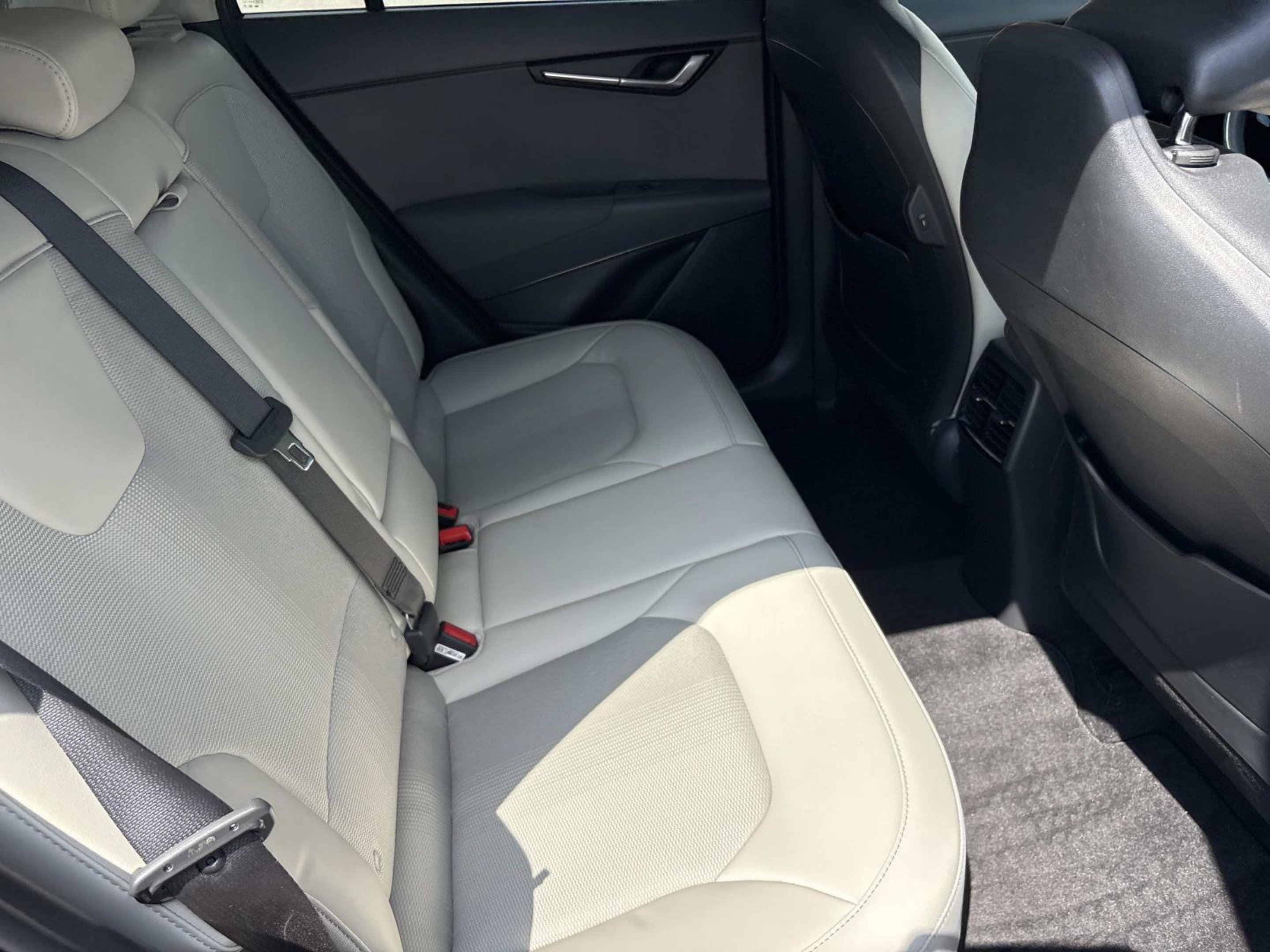 Used 2023 Graphite Gray Kia EX Touring image 19