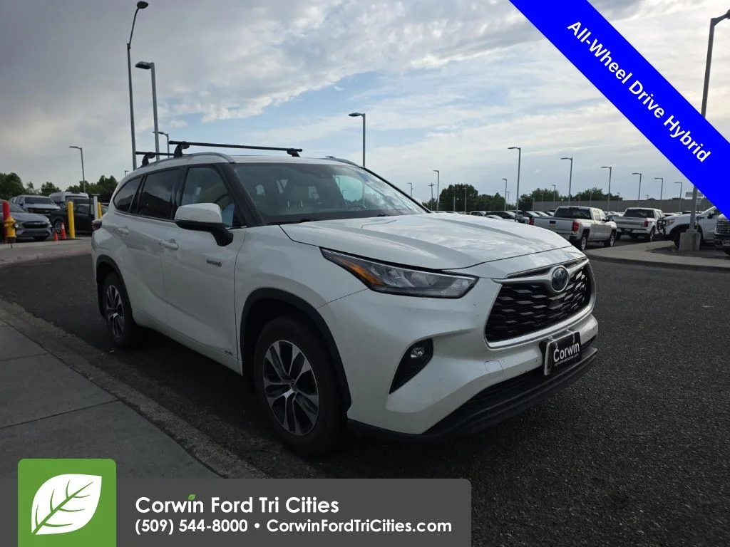2020 Toyota Highlander XLE Hybrid 4x4's photo