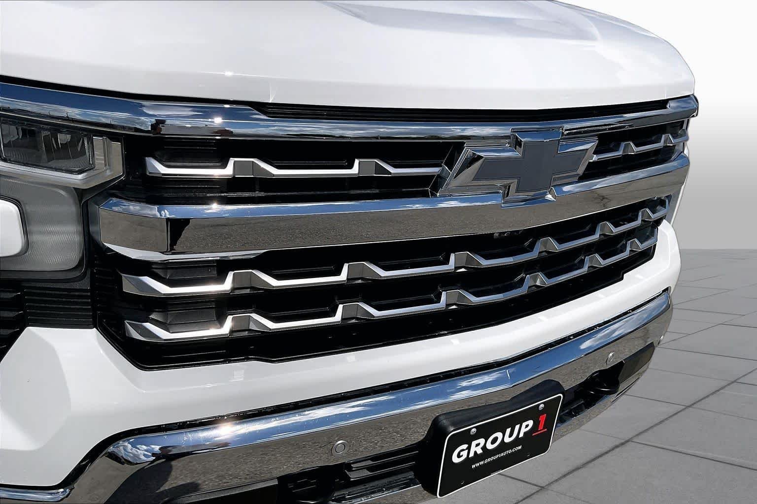 Certified Used 2025 Summit White Chevrolet LTZ image 30