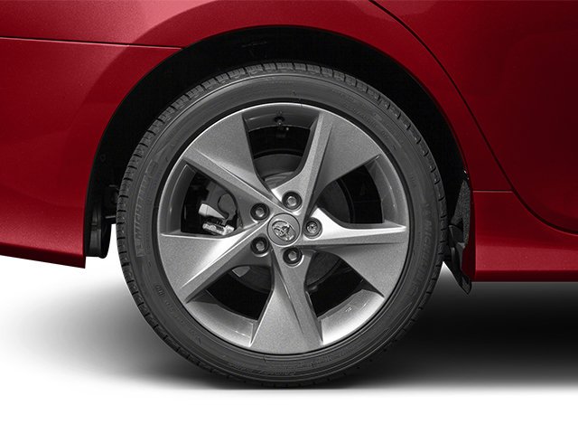Used 2014 Gray Toyota L image 11