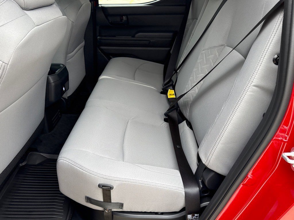 2026 Toyota Tacoma SR5 - Photo 11